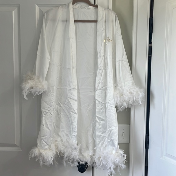 Bride Feather Trim Robe - Picture 1 of 3